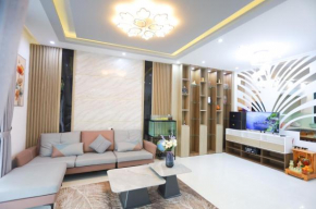 Căn nhà có 3 phòng ngủ, đậu nhiều ô tô - Kenpic House